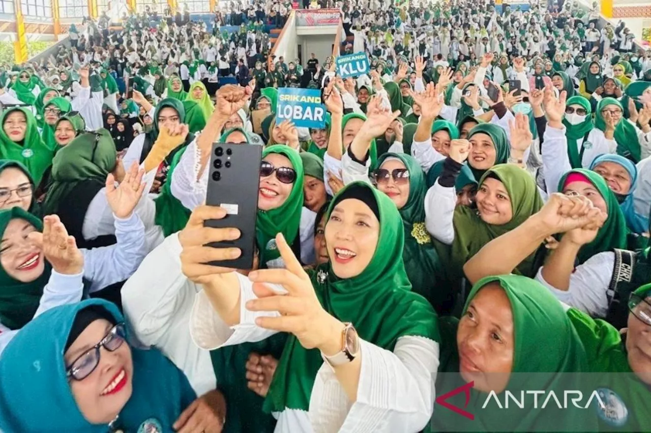 Survei Poltracking: Ummi Rohmi ungguli Zulkieflimansyah di Pilkada NTB