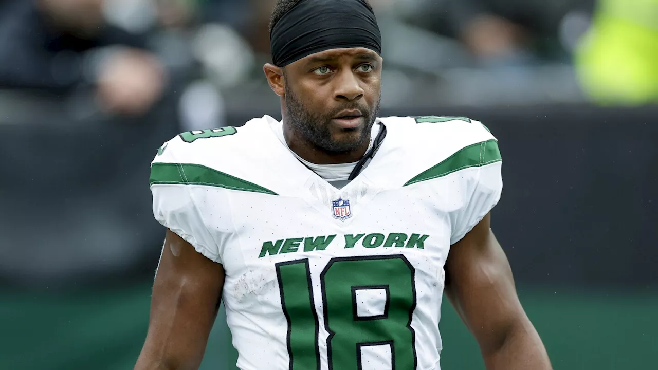 NFL receiver Randall Cobb thanks firefighters for saving his family from a house fire