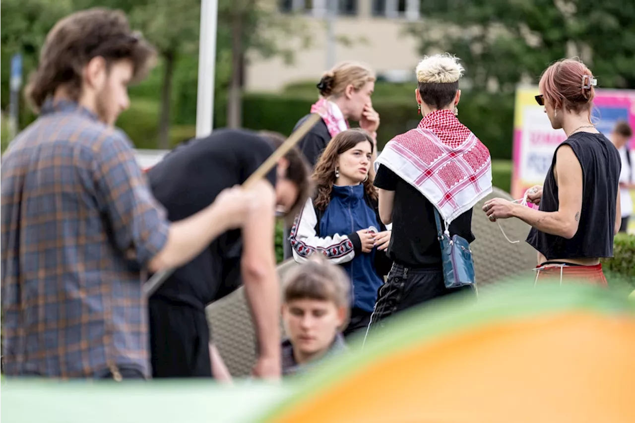 Teilnehmer von Pro-Palästina-Protestcamp stören Sommerfest der Berliner Freien Universität