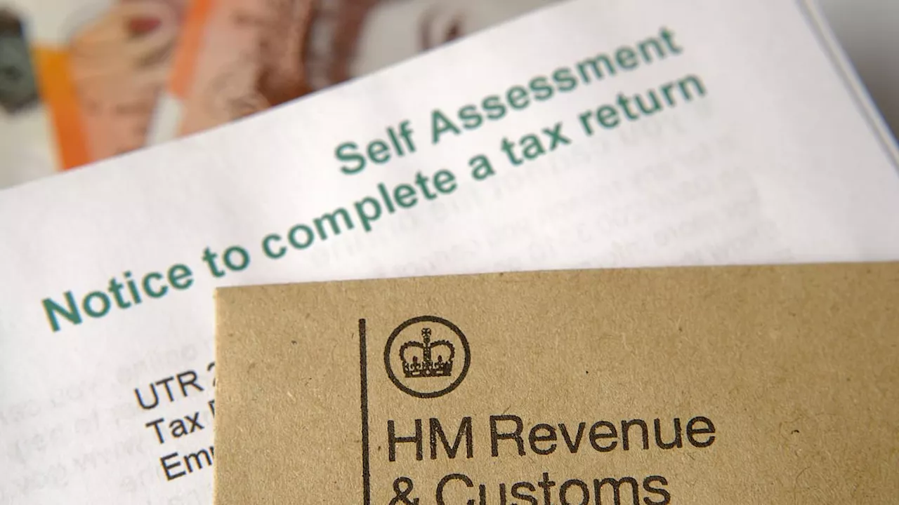 HMRC fines 95,000 workers for late self-assessment - raising £9.5million in penalties