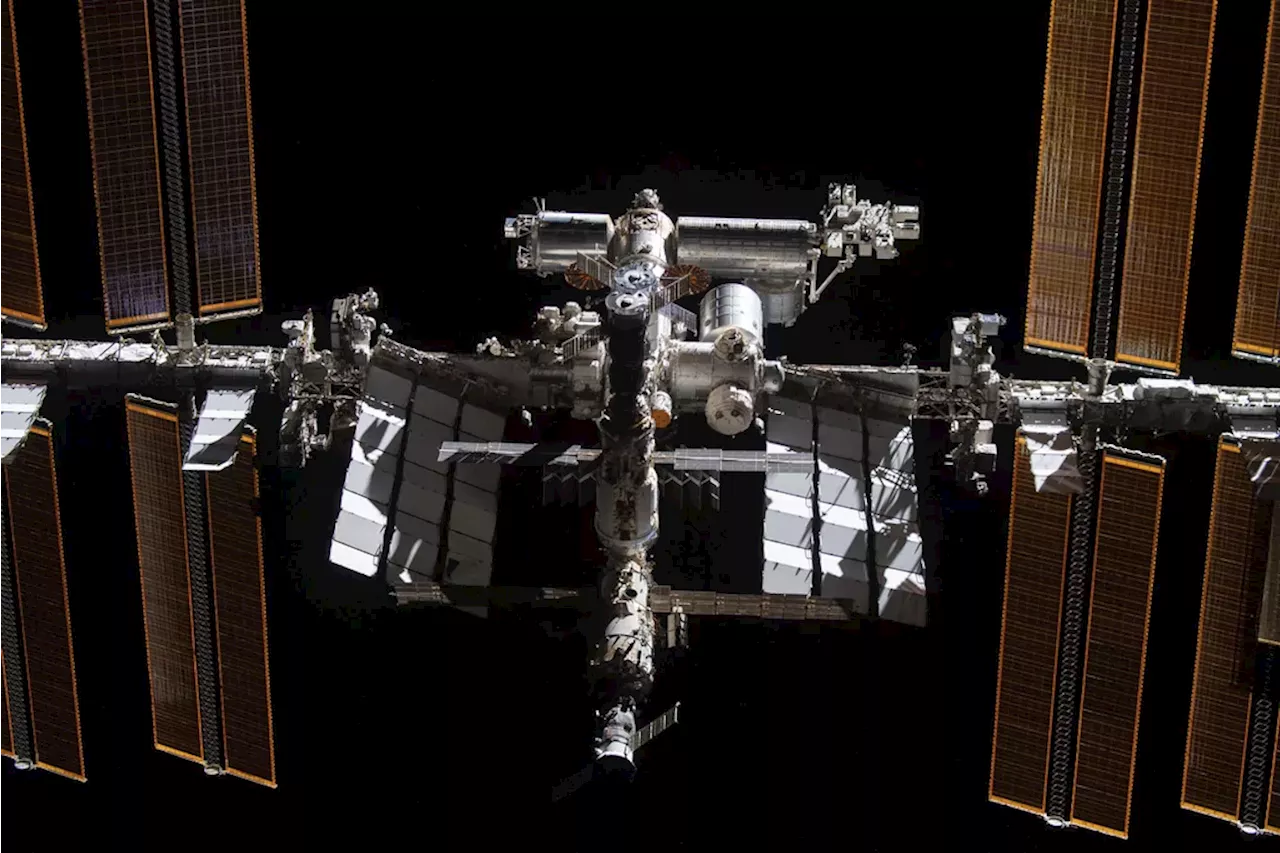 ISS astronauts forced to take cover as Russian satellite fractures in space