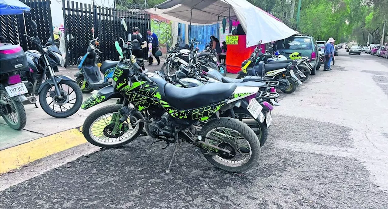 Edomex registra escasez de placas para motocicletas