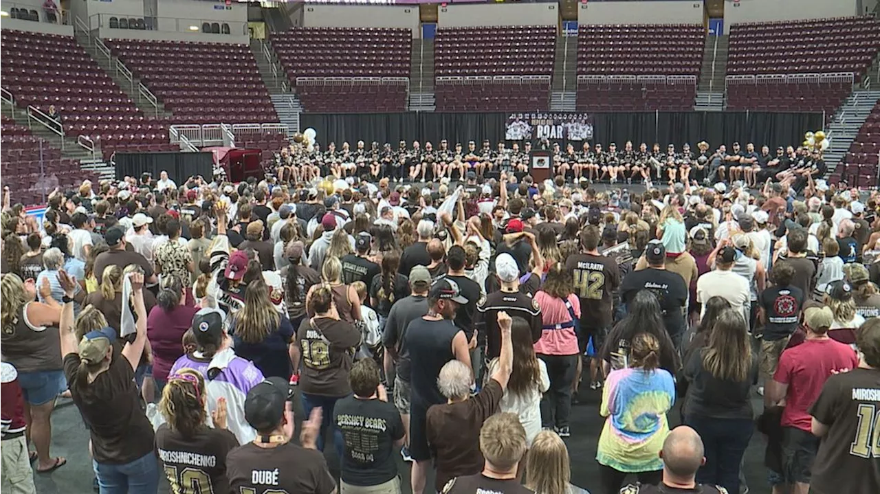 Hershey Bears celebrate 13th Calder Cup with fans