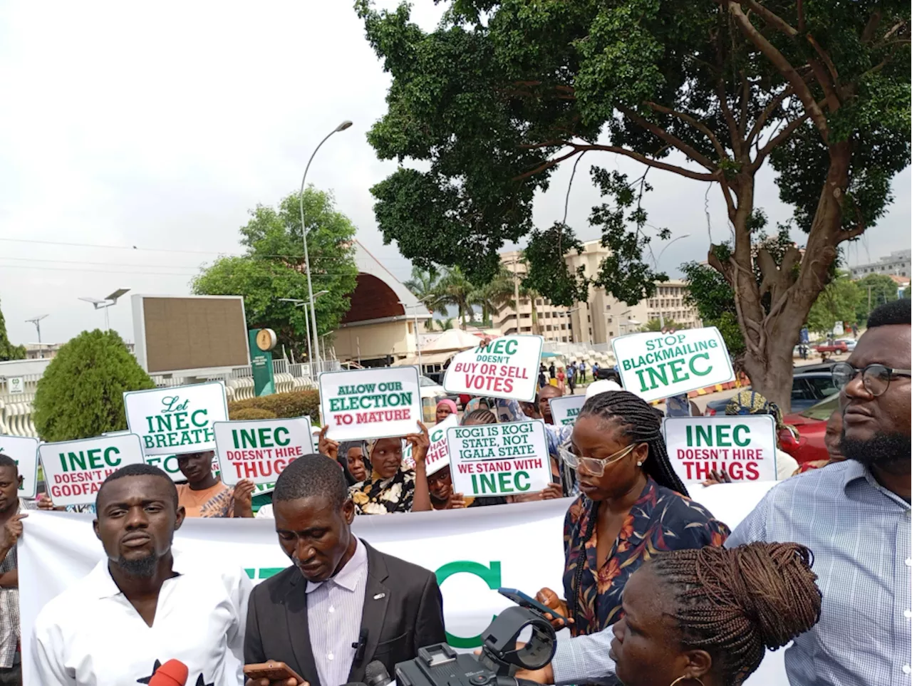Protest, counter-protest at INEC HQ over transparency in BVAS usage