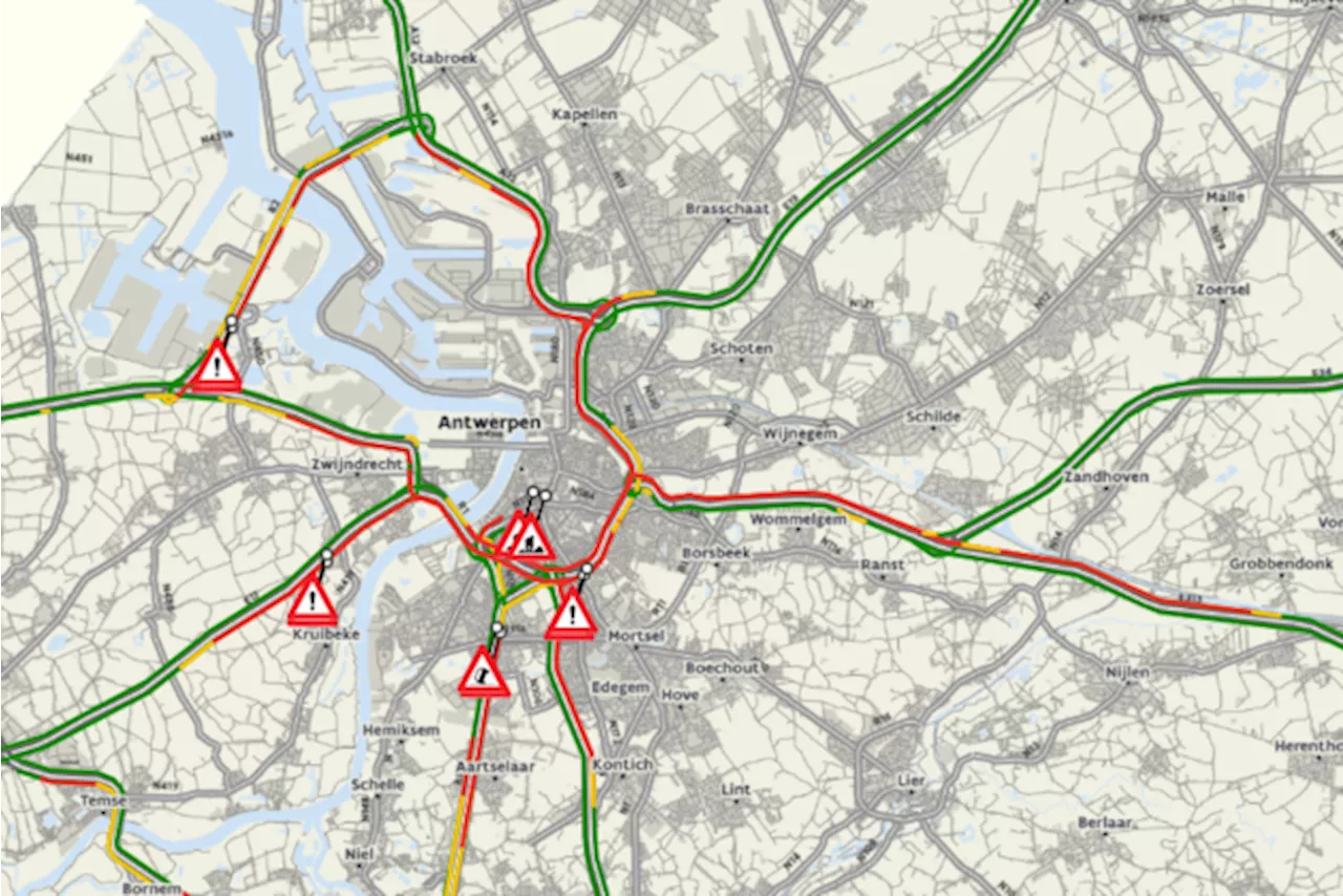 Helse avondspits rond Antwerpen door meerdere ongevallen: “Vermijd de A12 richting Antwerpen”