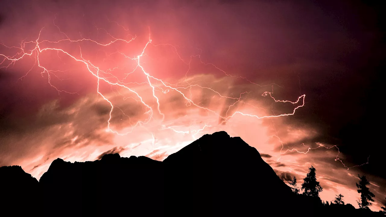 Warnstufe Rot! Hagel-Unwetter tobt jetzt in Österreich