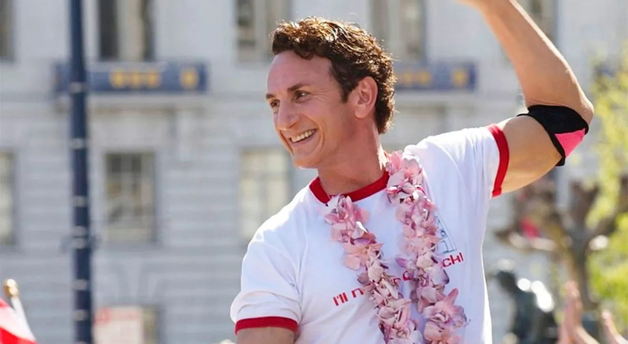 Sean Penn ricorda Milk: «L'ultimo film in cui mi sono divertito. Sono stati 15 anni di infelicità sui set»