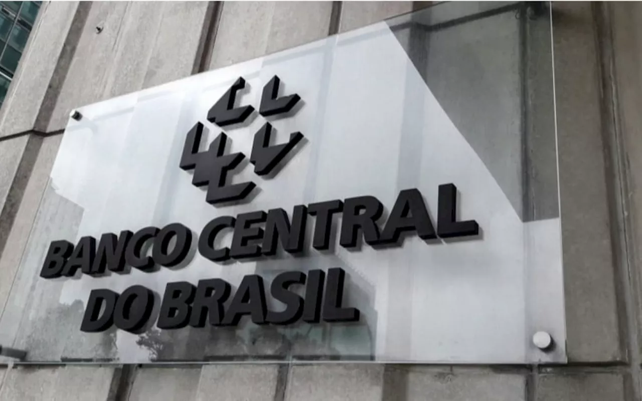 Chance de estouro do teto da meta de inflação em 2024 é de 28%, diz BC
