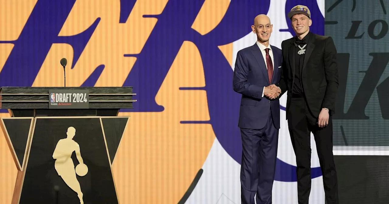 The Lakers select Tennessee guard Dalton Knecht with 17th pick