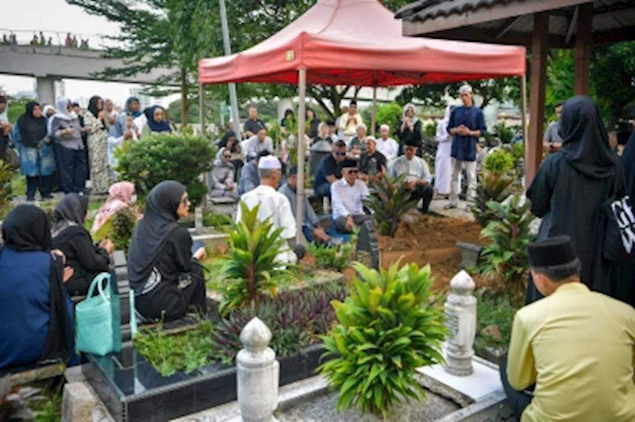 G25 co-founder Noor Farida Ariffin laid to rest in Kuala Lumpur