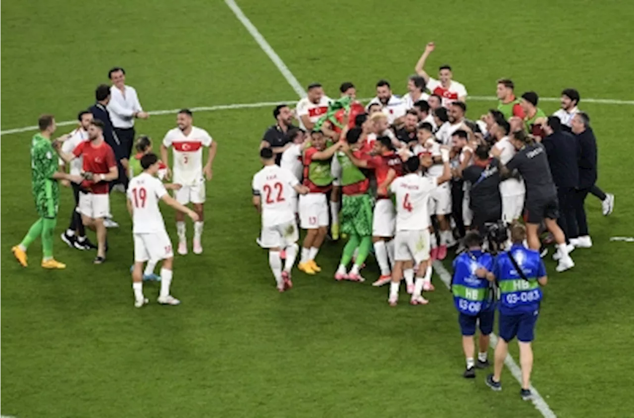 Turkey set up Euro last-16 clash with Austria, send Czechs home