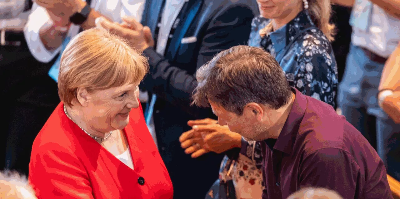 Habeck lobt Merkels &bdquo;Normalit&auml;t in Perfektion&ldquo;