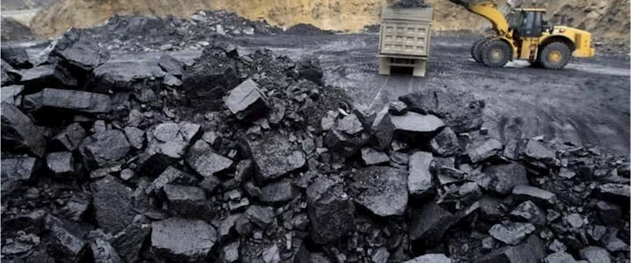 China is Hoarding Coal Ahead of Summer Demand Peak