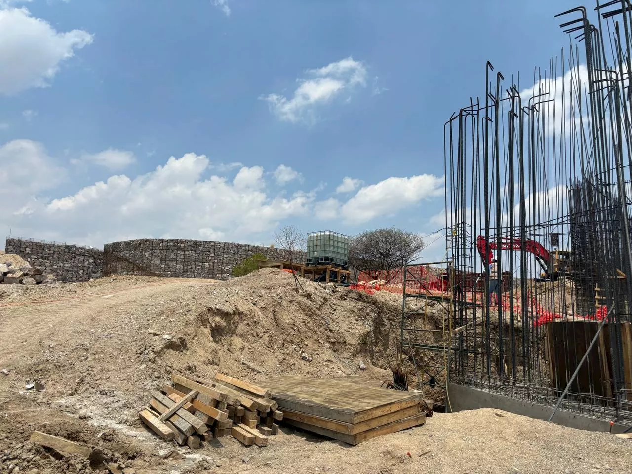 Dan licitación a Eco del Bajío para construir edificios de ISSEG en Guanajuato… pero obras ya habían iniciado