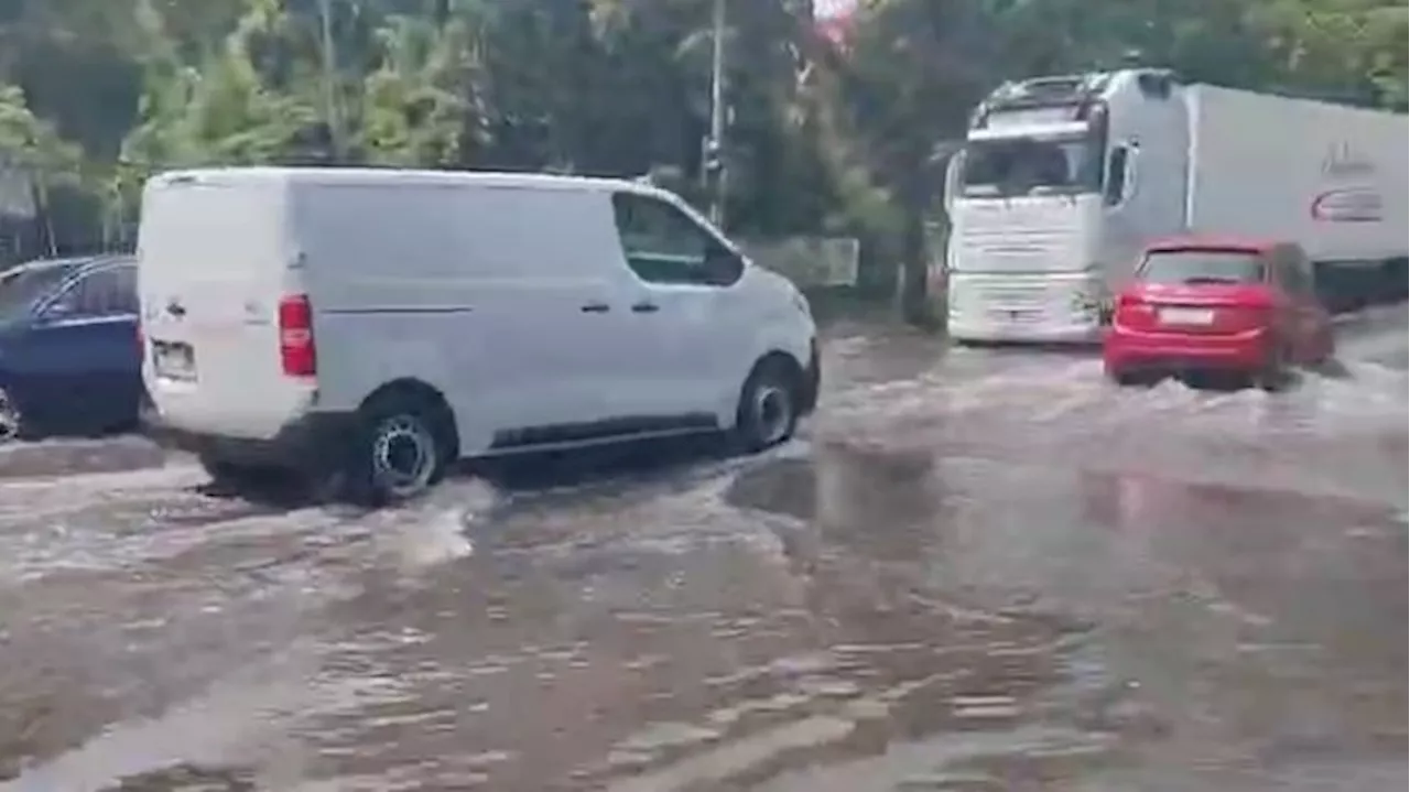 Überflutung nach Starkregen und Gewitter