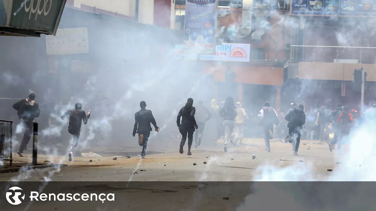 Polícia queniana dispara balas de borracha e gás lacrimogéneo contra manifestantes