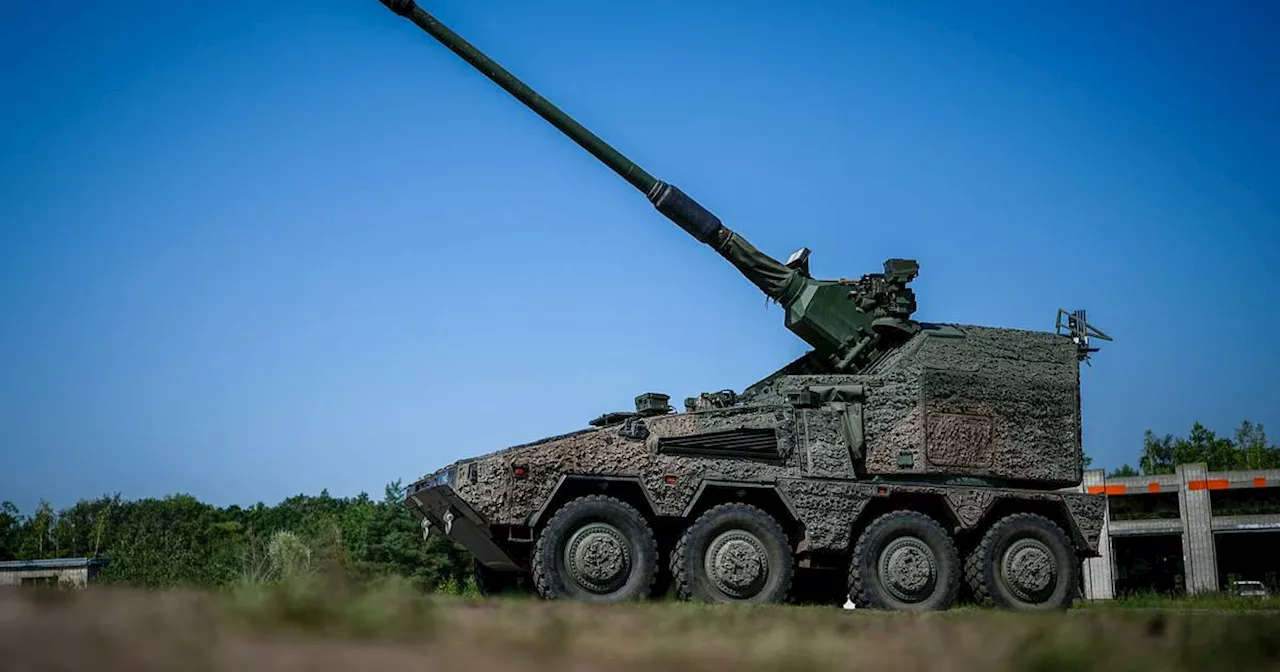 Panzerbauer KDNS stellt automatisierte Radhaubitze vor​