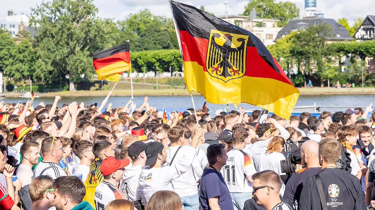 Fahnen-Chaos während EM 2024: Falsche Deutschland-Flagge kann bis zu 1.000 Euro kosten