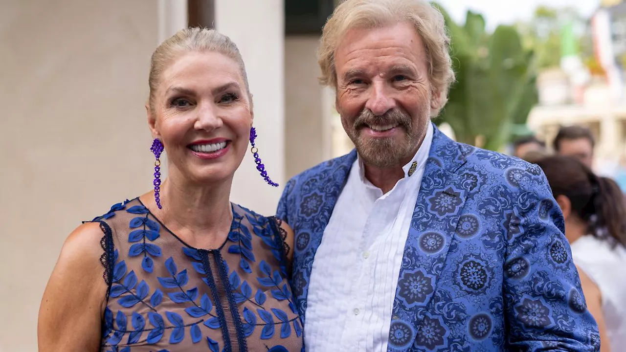 Thomas Gottschalk (74) und Karina Mroß (62) haben sich verlobt!