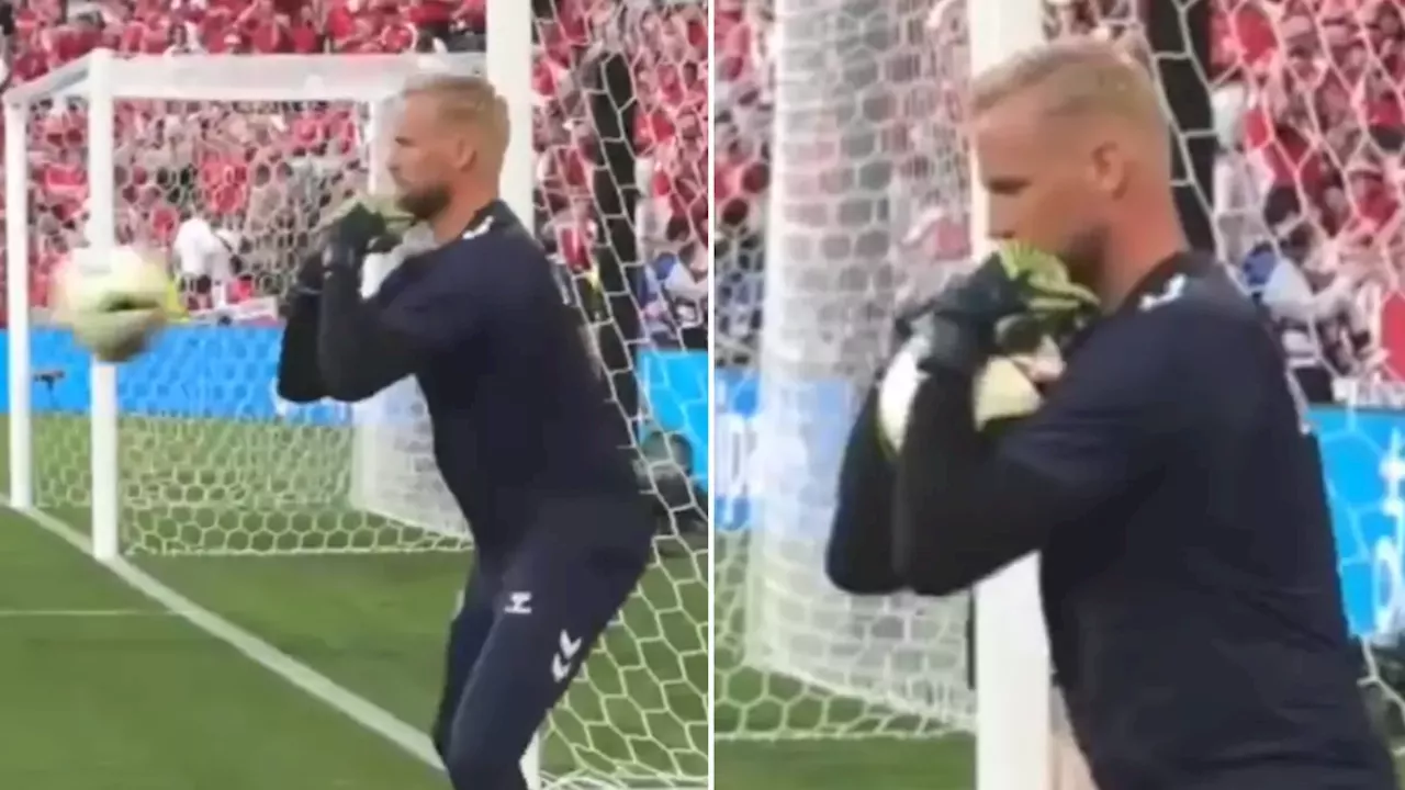 Kasper Schmeichel performing 'The Danish Catch' goalkeeping technique is blowing people's minds