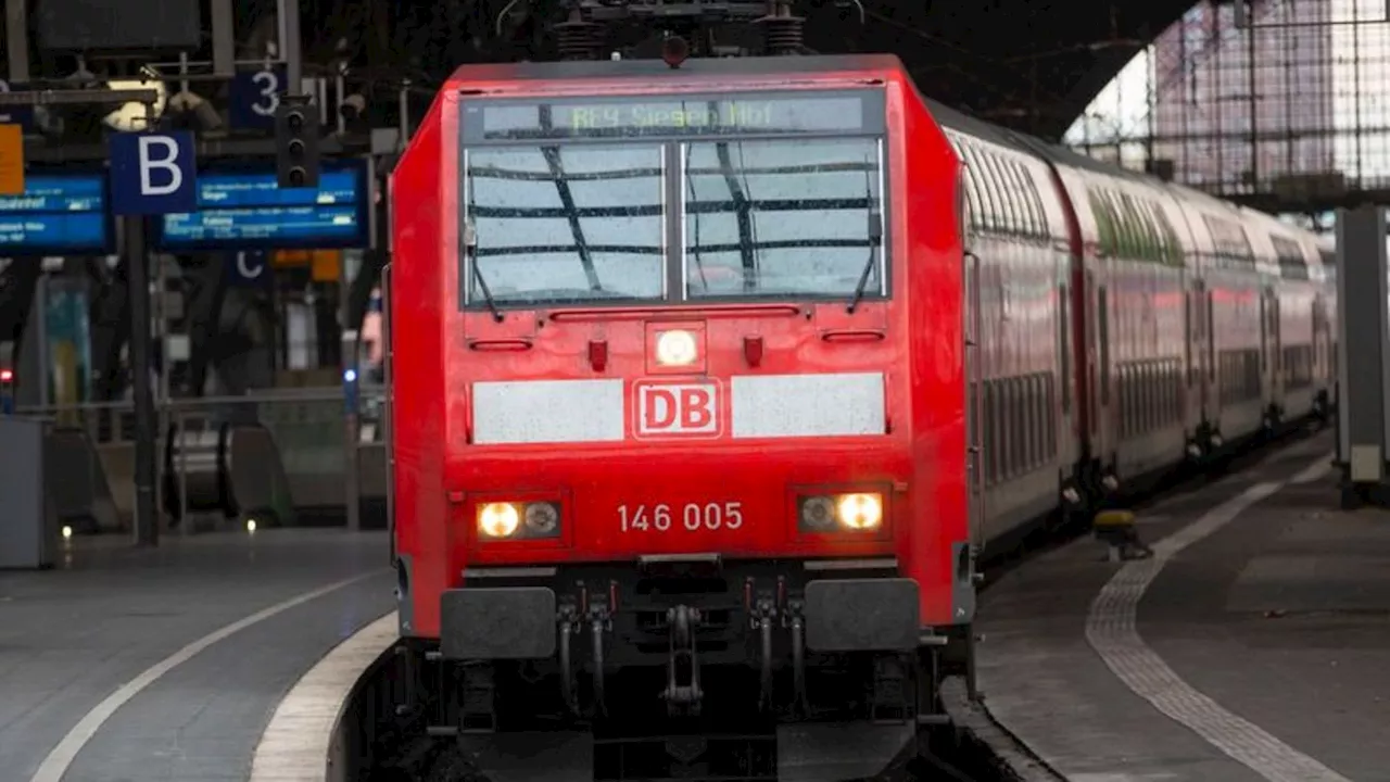 Bahnverkehr: Unwetter: Strecke von Hamburg nach Bremen weiterhin gesperrt