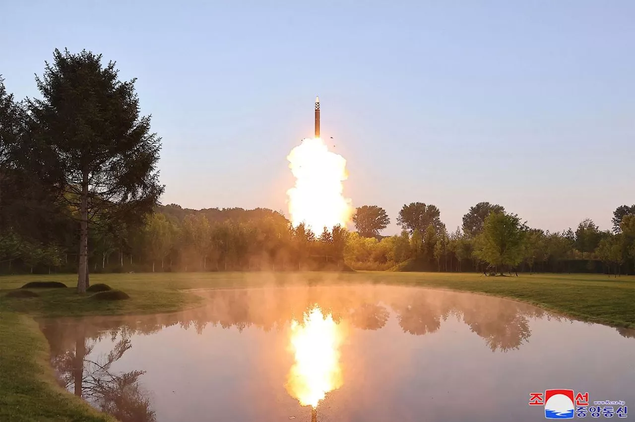 La Corée du Nord affirme avoir réussi un tir de missile à têtes multiples