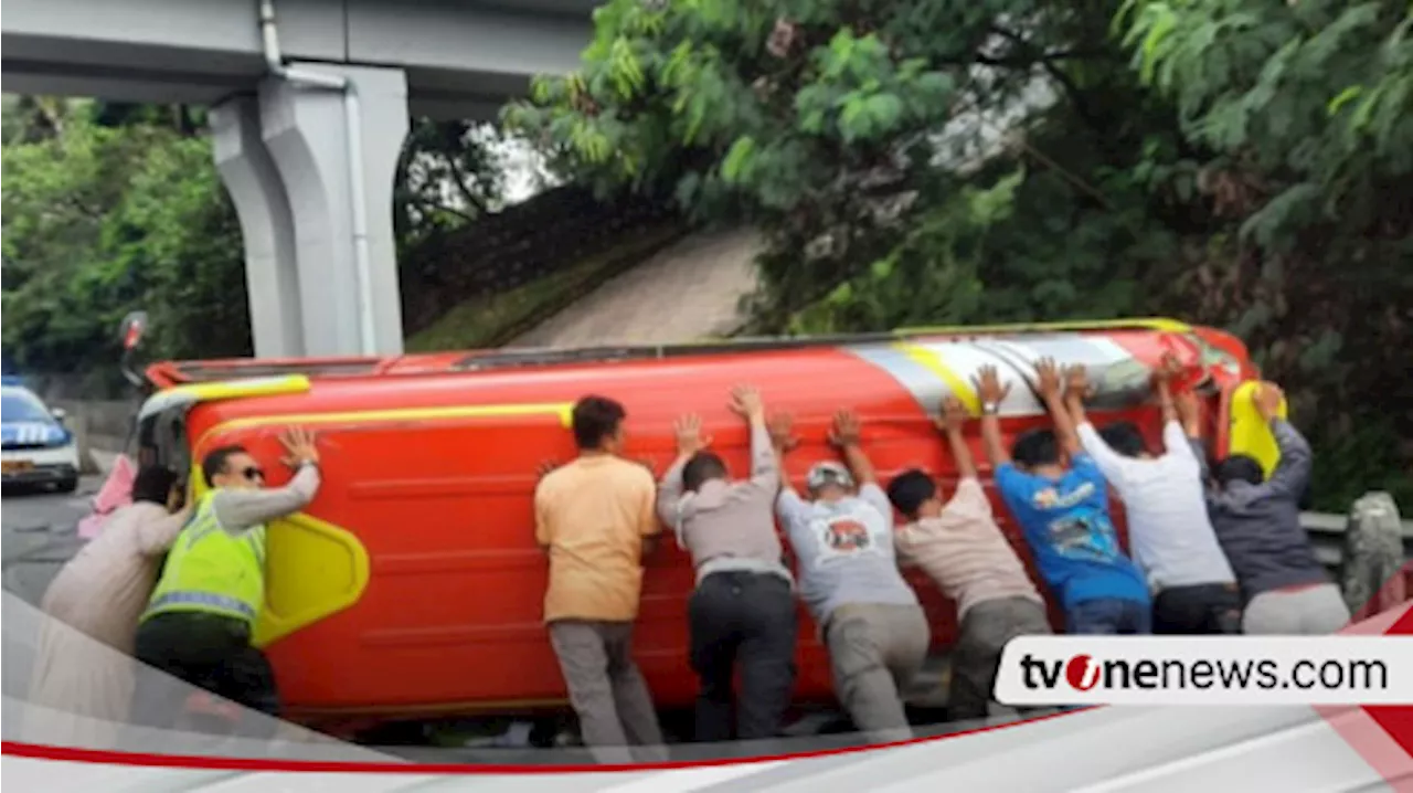 Mengerikan, Detik-detik Kendaraan Travel Kecelakaan di Tol Tangerang-Merak, 8 Orang Jadi Korban