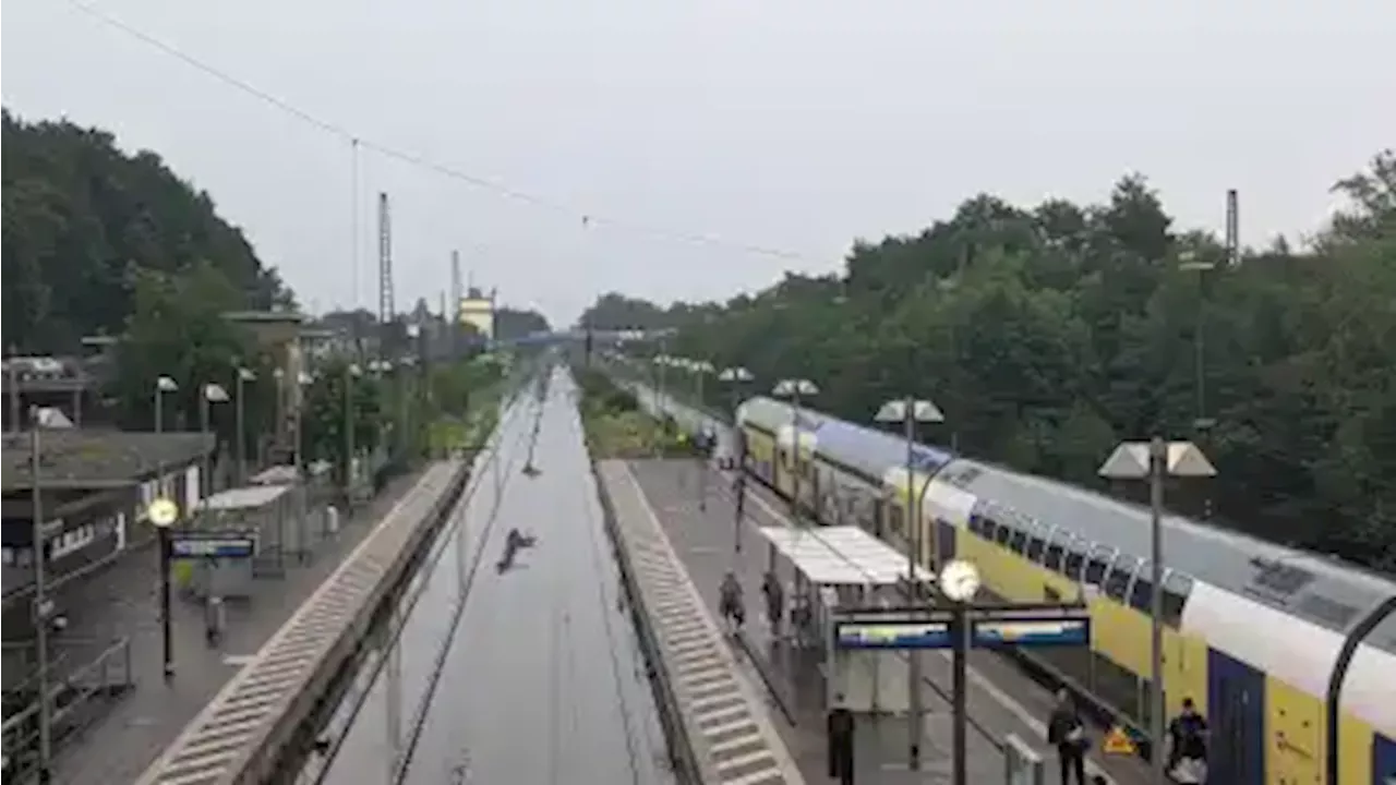 Bahnstrecke zwischen Bremen und Hamburg nach Unwetter gesperrt