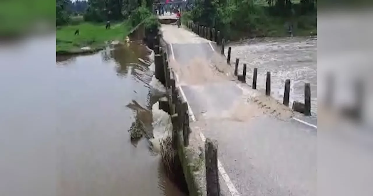 Bridge Collapsed: किशनगंज में अब एक और पुल धंसा, डीएम के निर्देश पर आवागमन पर लगी रोक, ग्रामीणों ने की पुल निर्माण की मांग