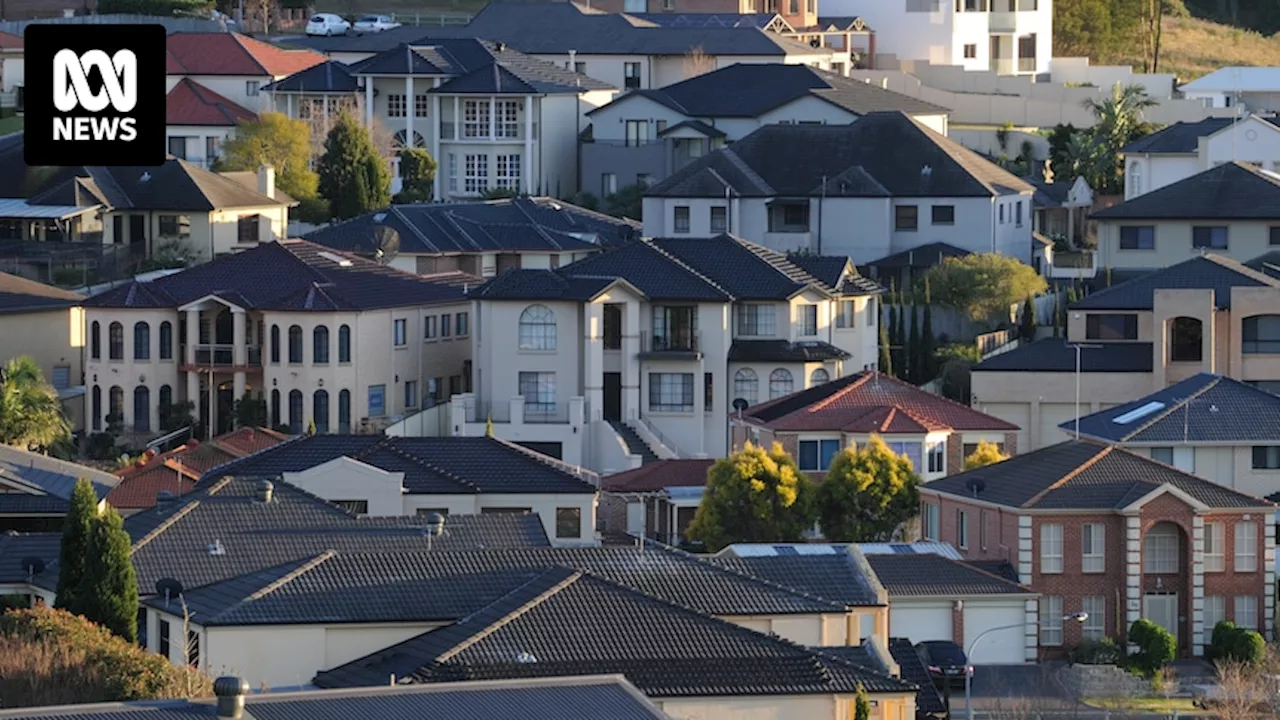 'Property speculators' paradise', Australian households earning $25,000 for doing nothing