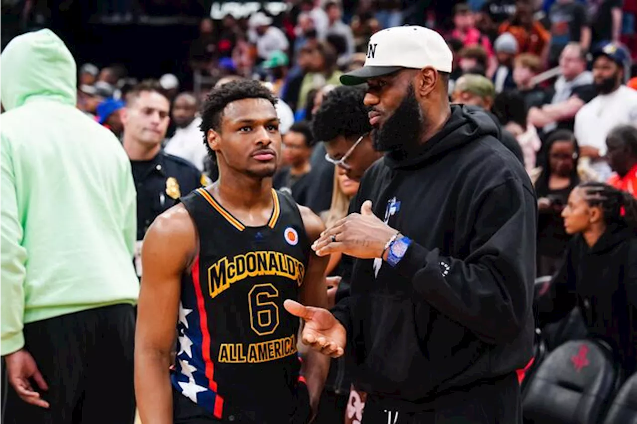 Bronny con papà LeBron, prosegue la saga James ai Lakers