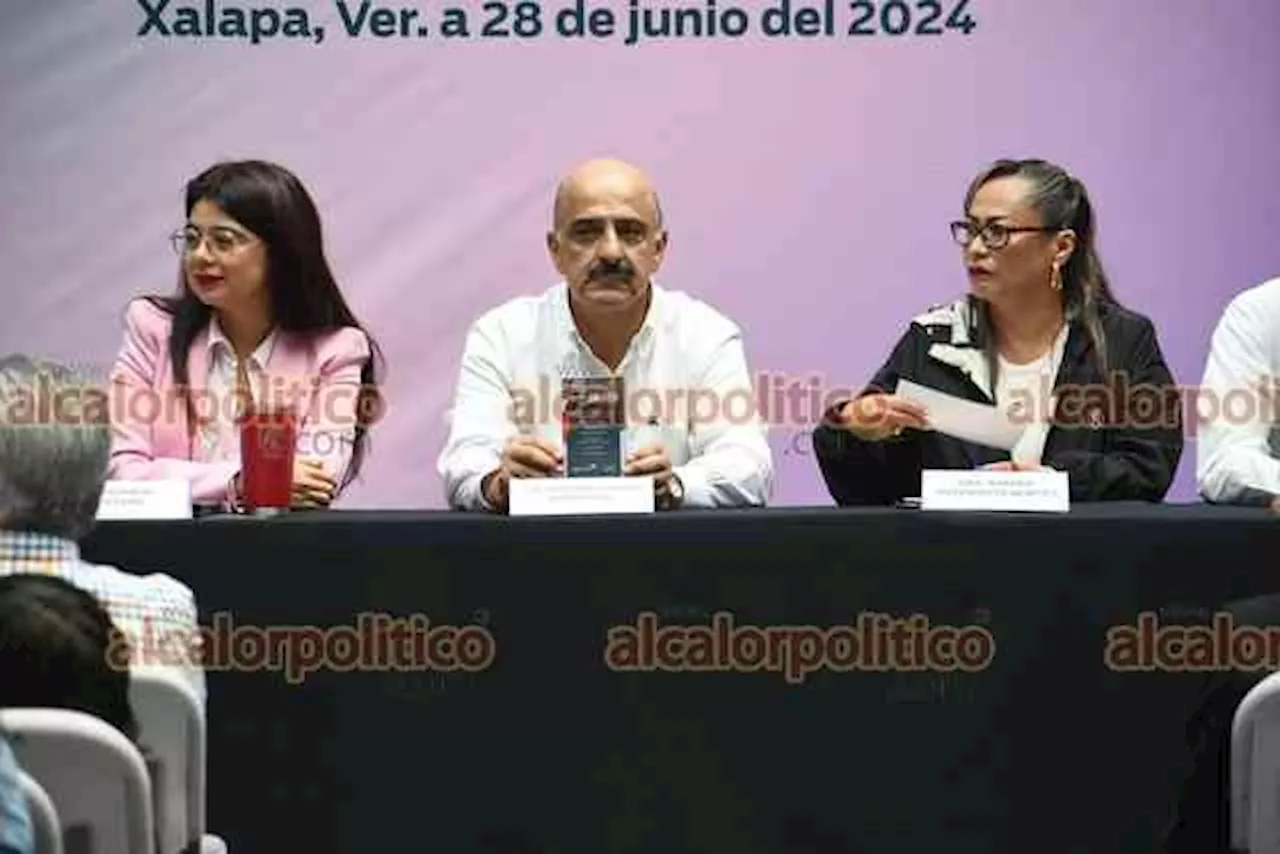 Alcaldía apoya con renta a 16 familias desalojadas de Xalapa 2000