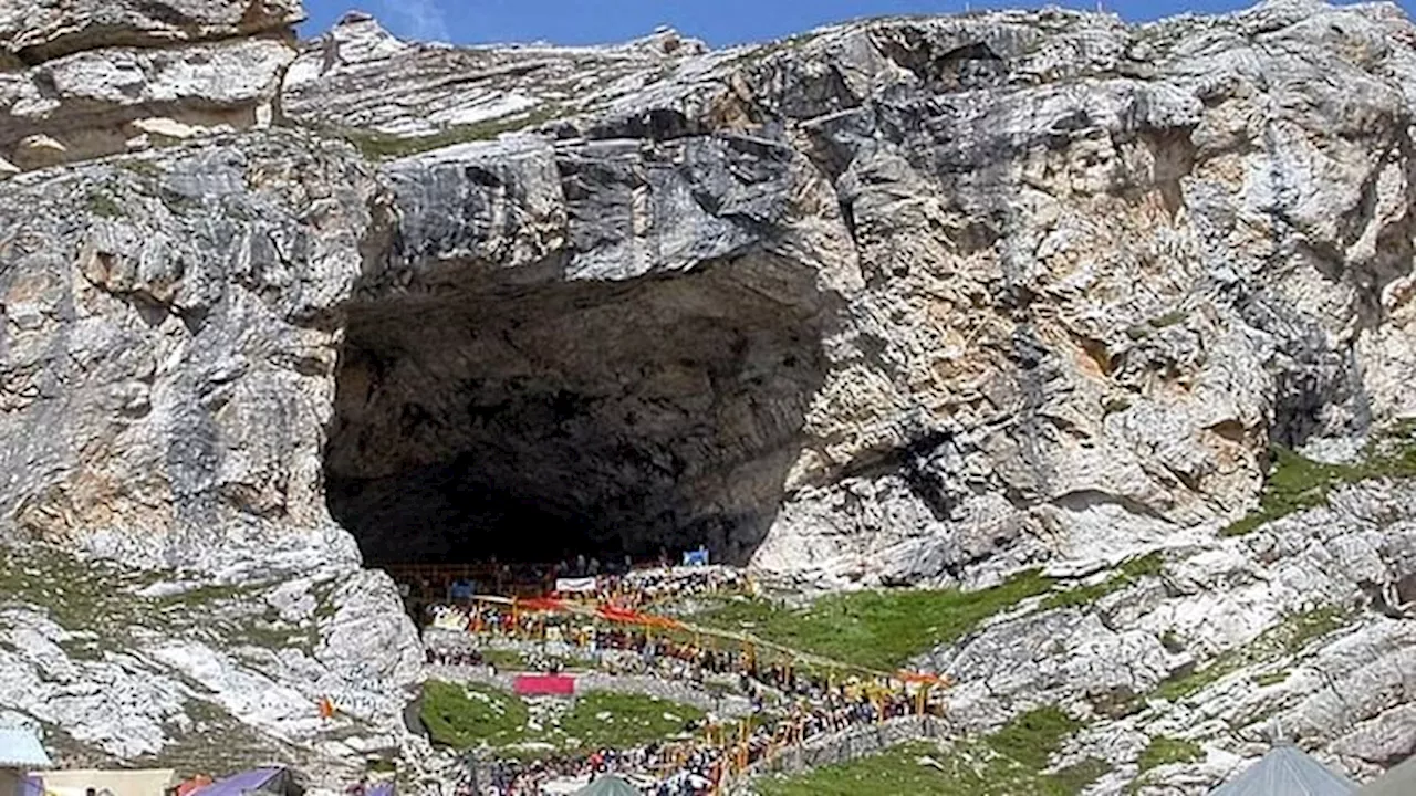 Amarnath Yatra : बाबा बर्फानी का आज दर्शन करेगा श्रद्धालुओं का पहला जत्था, घाटी में बम-बम भोले का जयघोष