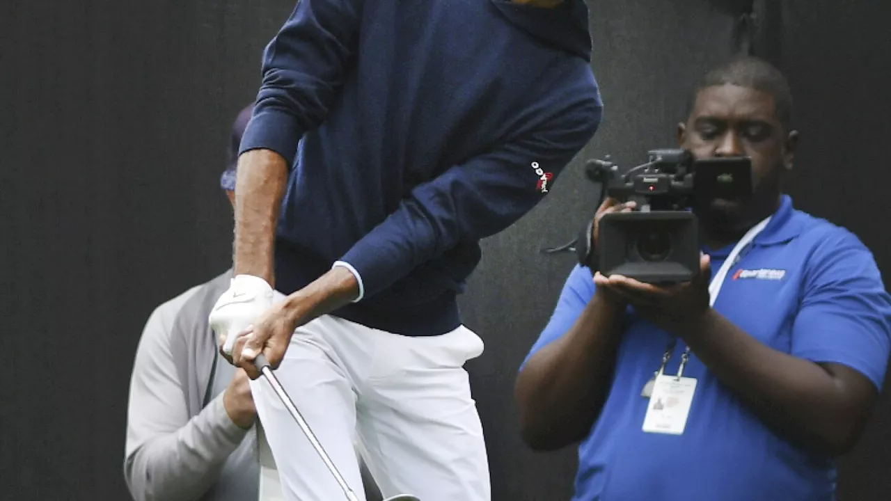 Akshay Bhatia shares the lead in Detroit after his golf ball finds a fairway drain on the 17th