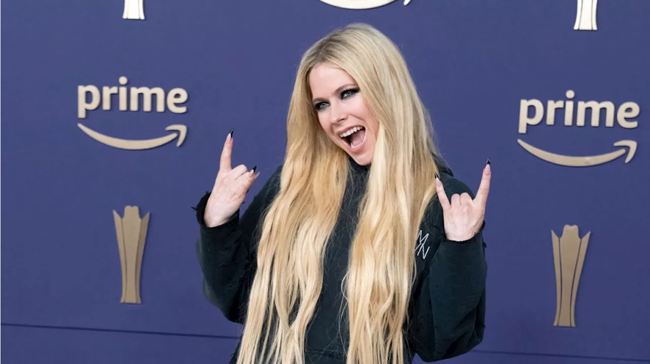 In Canada: Avril Lavigne Appointed to Order of Canada