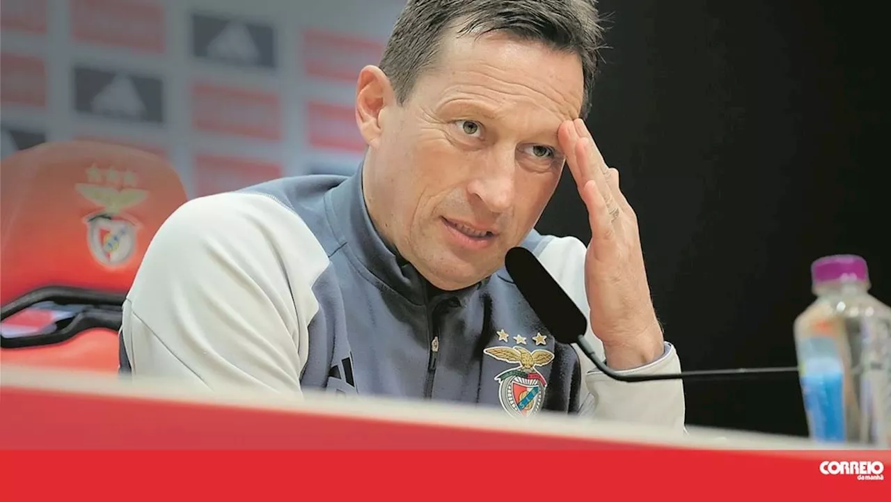 Roger Schmidt preocupado com atraso dos reforços no Benfica