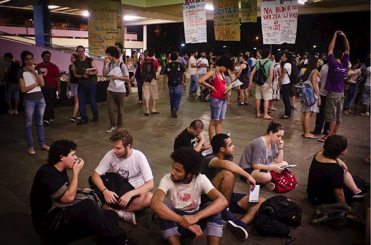 Comissão do Senado aprova condições especiais para universitários de entidades estudantis