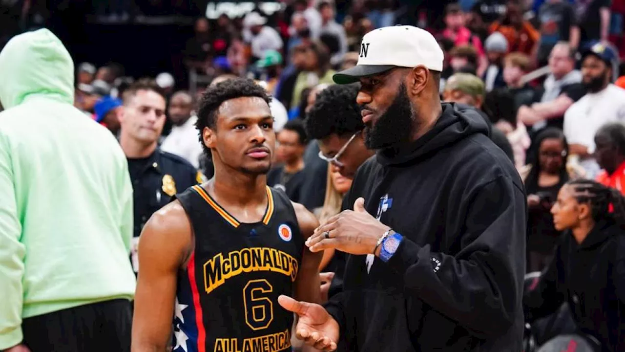 Bronny James, il figlio di LeBron scelto al Draft Nba dai Lakers: giocherà con il padre