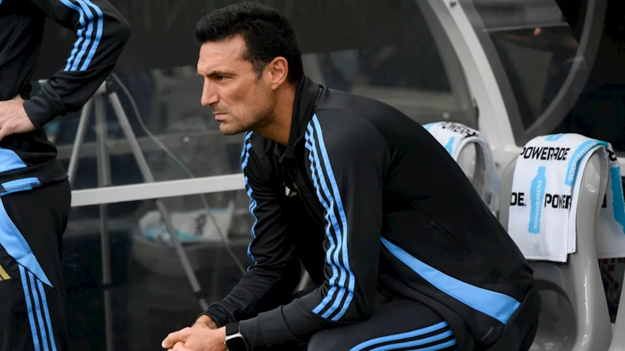 Argentina coach Scaloni suspended for Copa America match vs. Peru for being repeatedly late