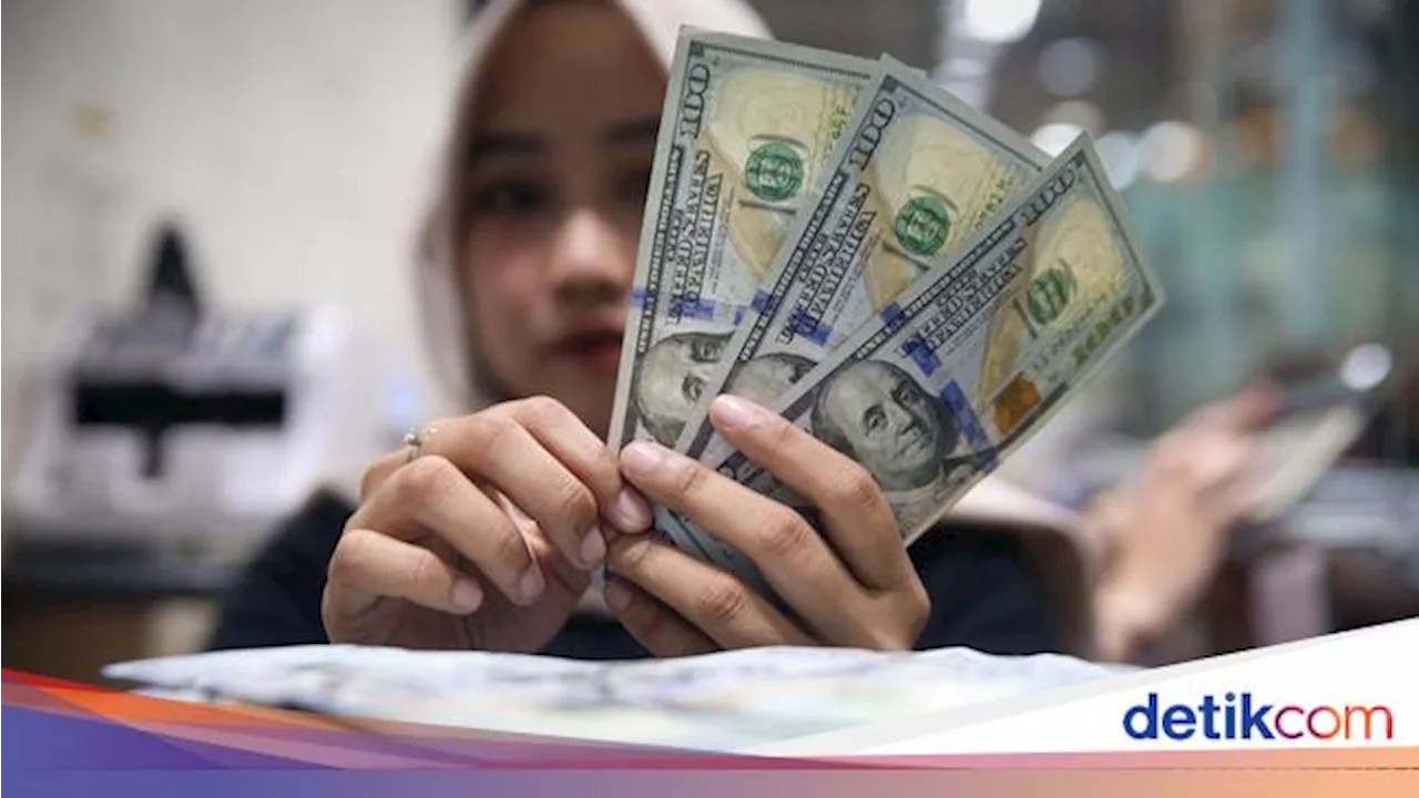 Ini Dedengkot yang Bikin Rupiah Melemah atas Dolar AS