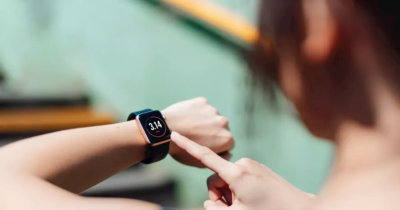 The £17 Amazon smartwatch 'rivalling Fitbit and Apple' in limited time deal