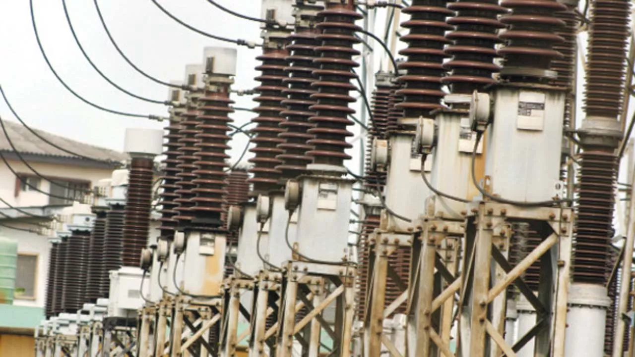 Vandal electrocuted while stealing power cables in Enugu