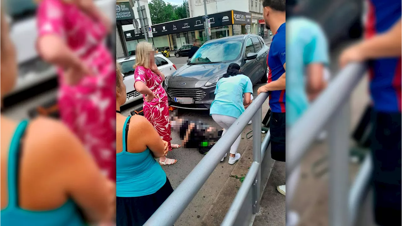 E-Roller-Fahrer kracht in Floridsdorf in Autotür