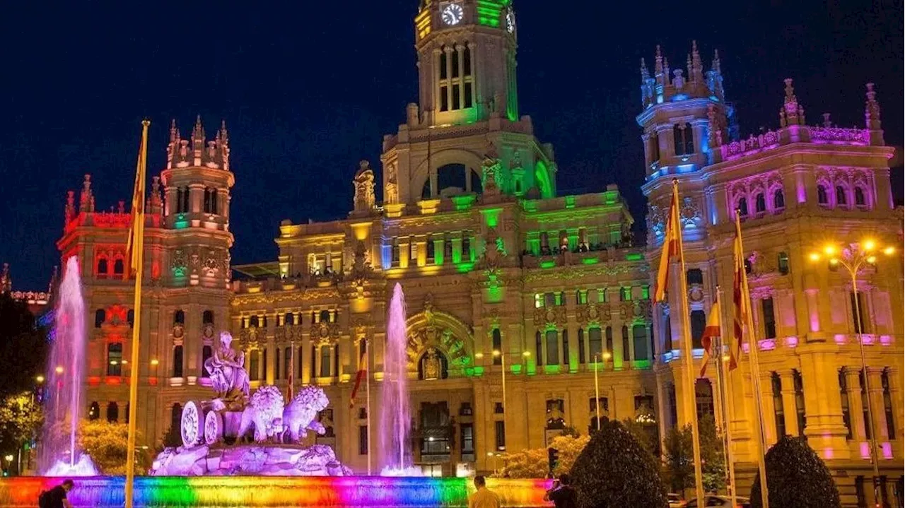 Orgullo Madrid 2024: ¿Qué edificios se iluminarán con la bandera arcoíris?