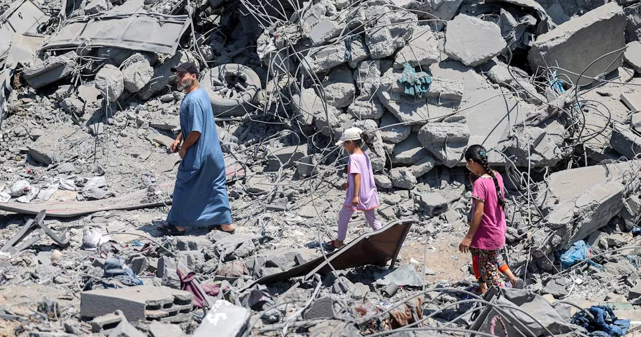 Israel-Gaza war: Palestinians flee as Israeli forces launch fresh strikes in Gaza City