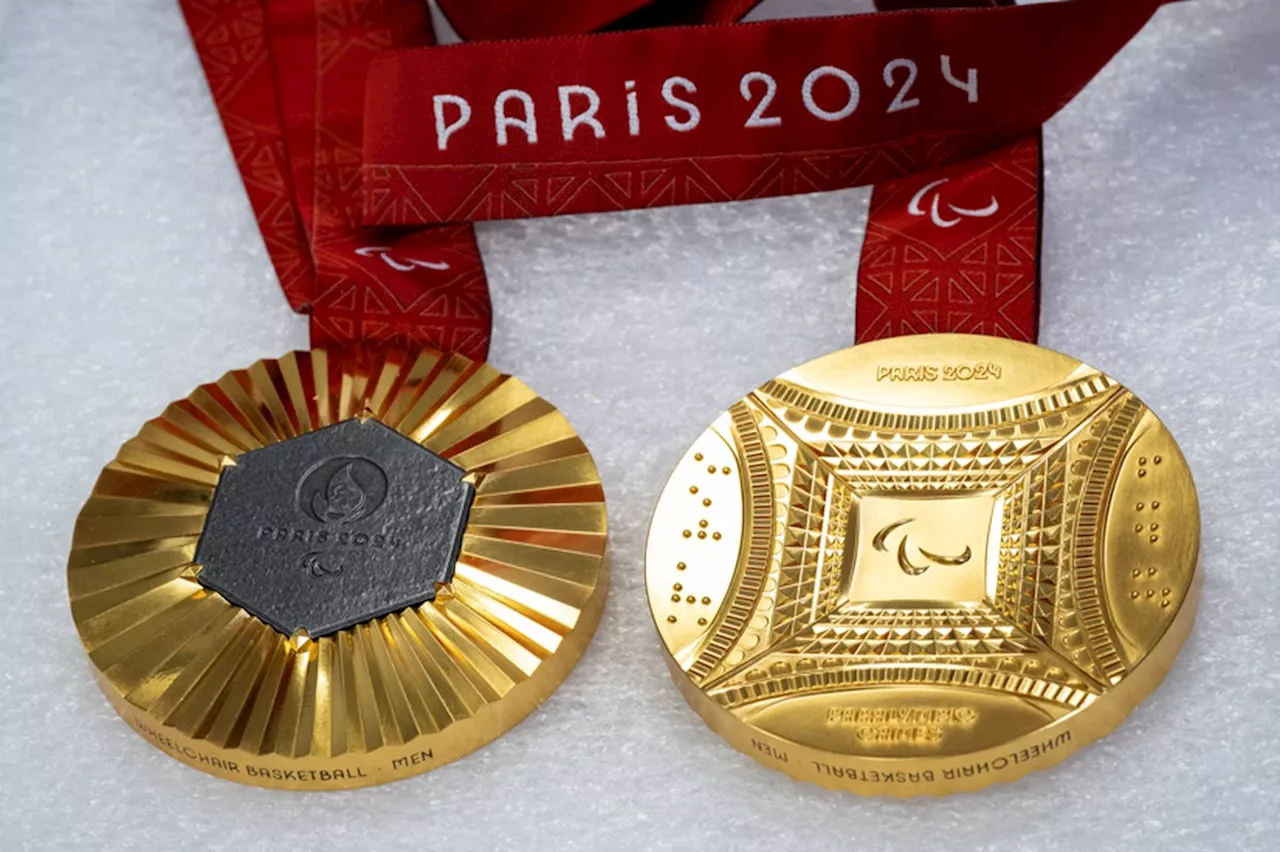 Paris-2024 faz últimos retoques nas medalhas para as Olimpíadas; amplie