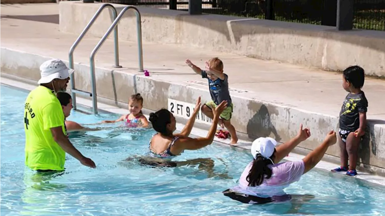 Kids and teens can take free swim lessons at some San Antonio pools, registration opens Saturday