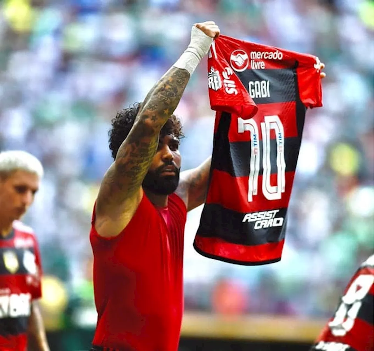 Especulado no Palmeiras, Gabigol tem ótimo retrospecto contra o rival pelo Flamengo