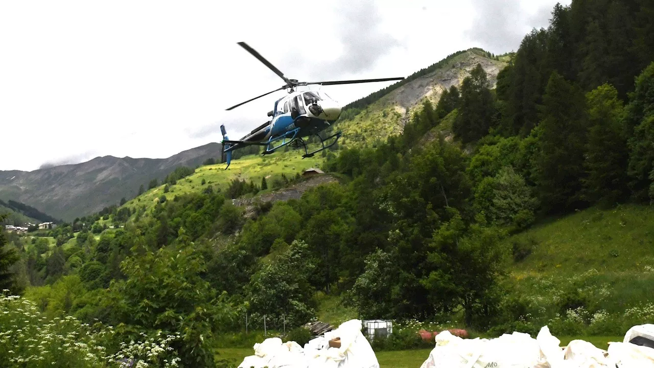 L'hélitreuillage annuel est une action qui facilite le pastoralisme dans les Alpes-de-Haute-Provence