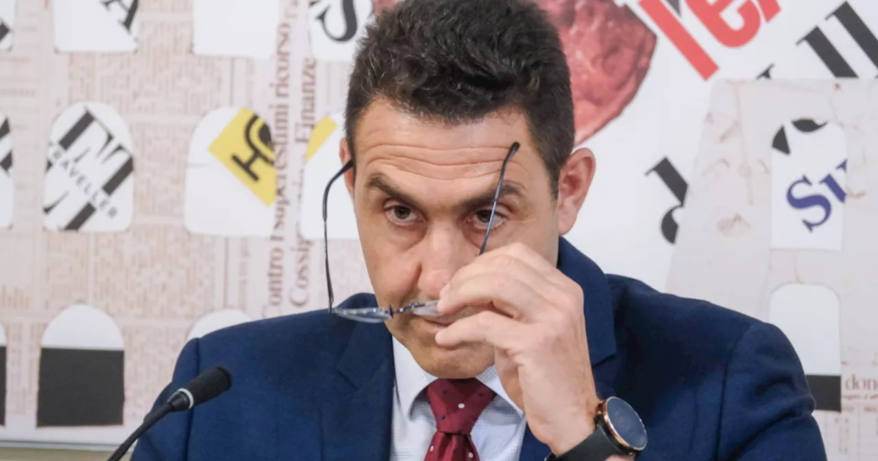 Generale Vannacci, il Fatto: &#034;Indagato per falso in atto pubblico quando era in Russia&#034;